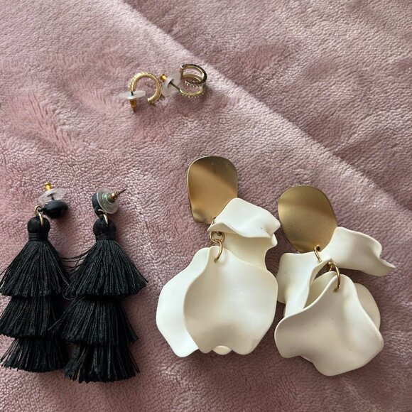 Lot of 3 Earrings - Picture 5 of 5